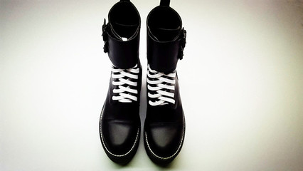 秋松糕厚底長(zhǎng)靴子高跟坡跟中靴女鞋春秋女靴2017潮增高筒靴黑色 東材中筒靴型號(hào)【價(jià)格 圖片 品牌 報(bào)價(jià)】-蘇寧易購(gòu)力盾服飾鞋帽專營(yíng)店