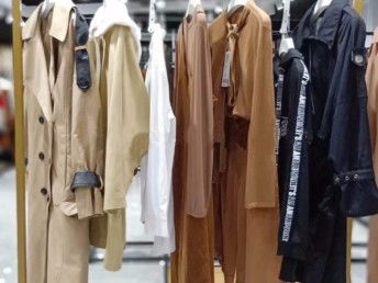 圖 依袖品牌女裝批發一手貨源 廣州服裝 鞋帽 箱包